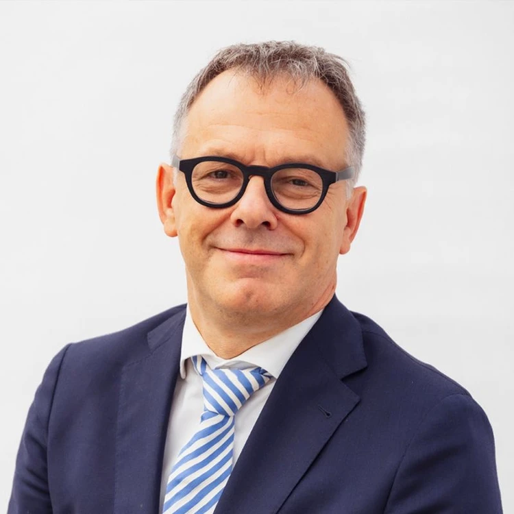 Mauro Sbroggiò