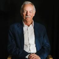 Eduardo Mendoza